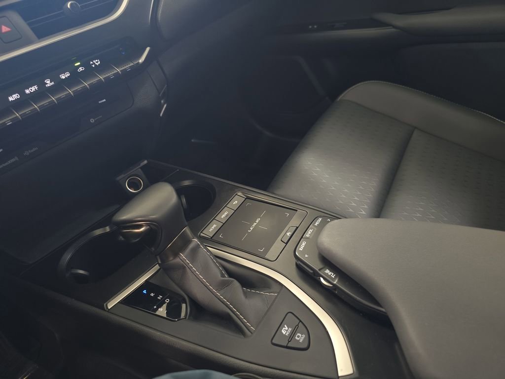 Used 2021 Lexus UX 250h AWD/4WD image 26