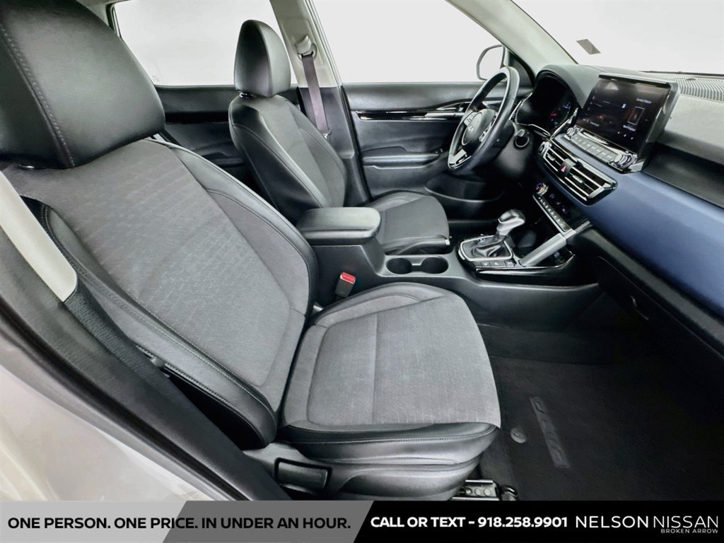 Used 2023 Kia Seltos S w/ Navigation Package AWD/4WD image 28