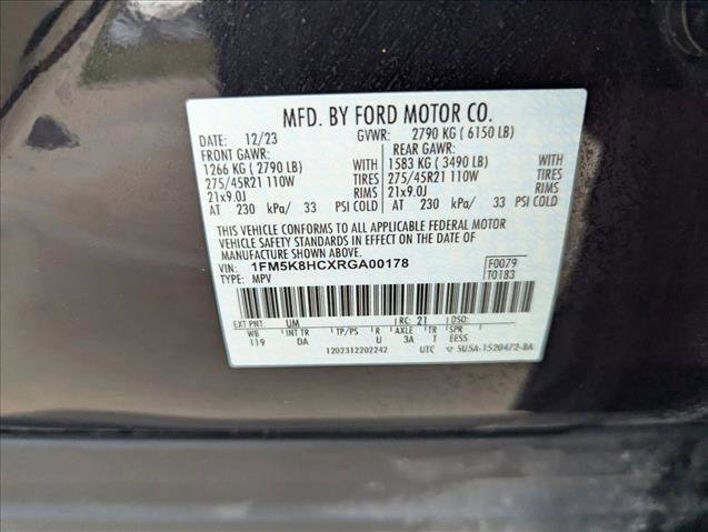 Used 2024 Ford Explorer Platinum w/ Technology Package image 22