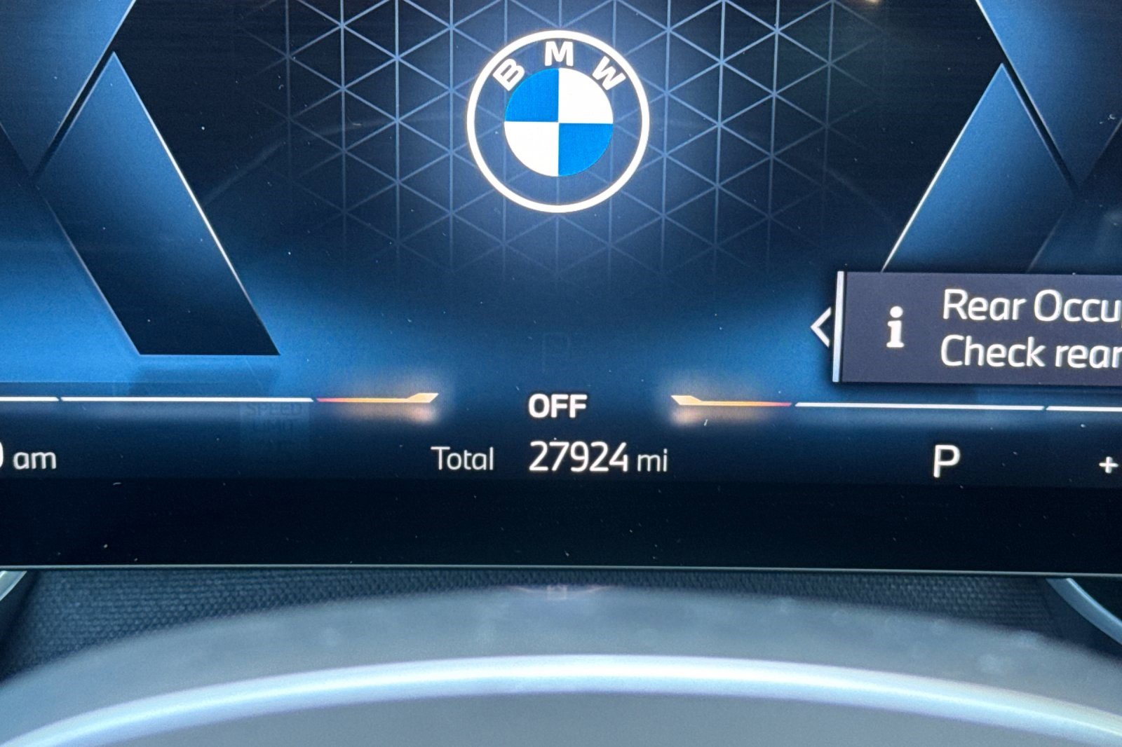 Used 2023 BMW 740i w/ Parking Assistance Package image 20