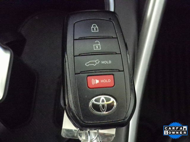 Certified 2024 Toyota Highlander XLE image 30