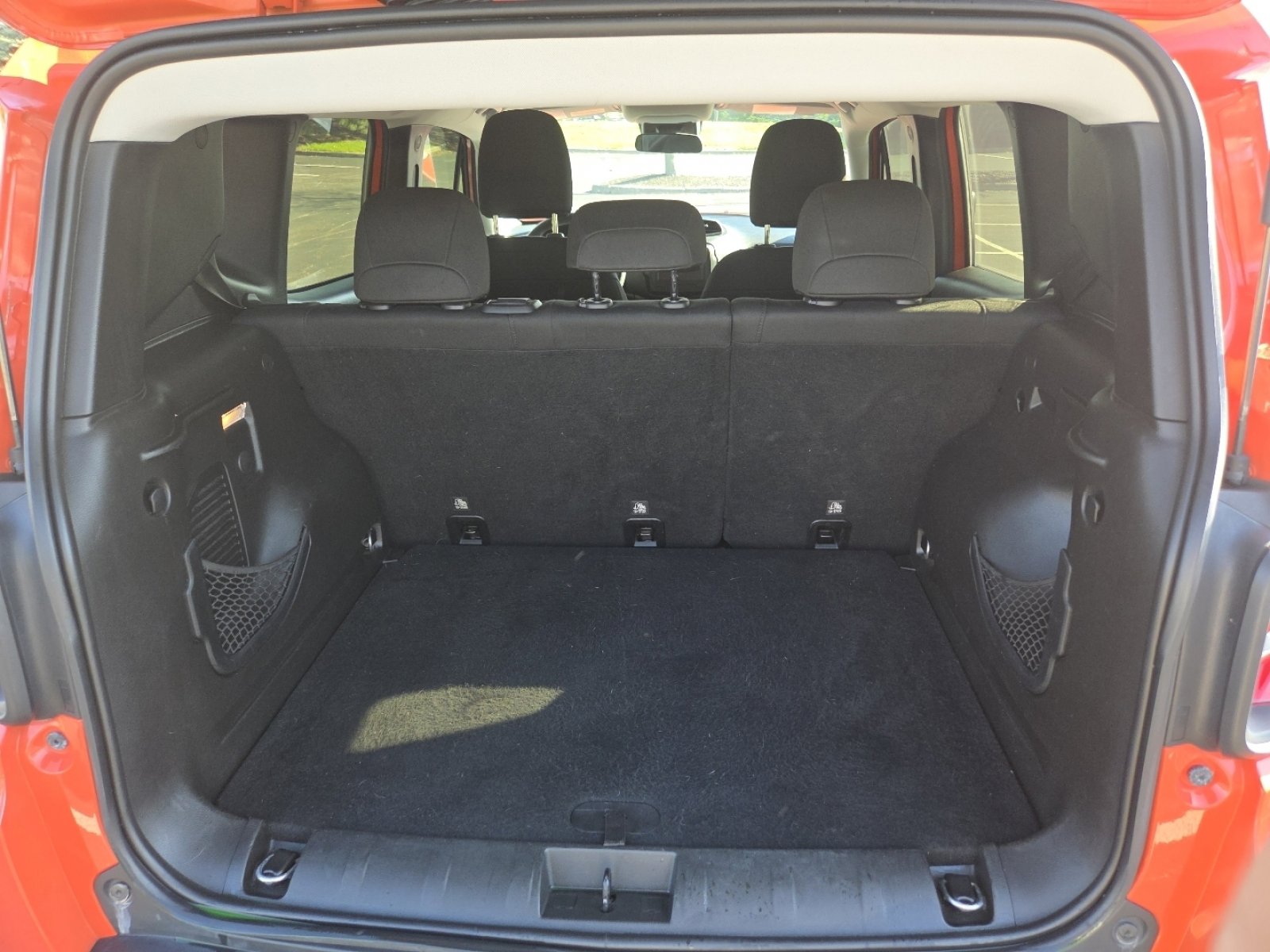 Used 2018 Jeep Renegade Sport w/ Power & Air Group image 18
