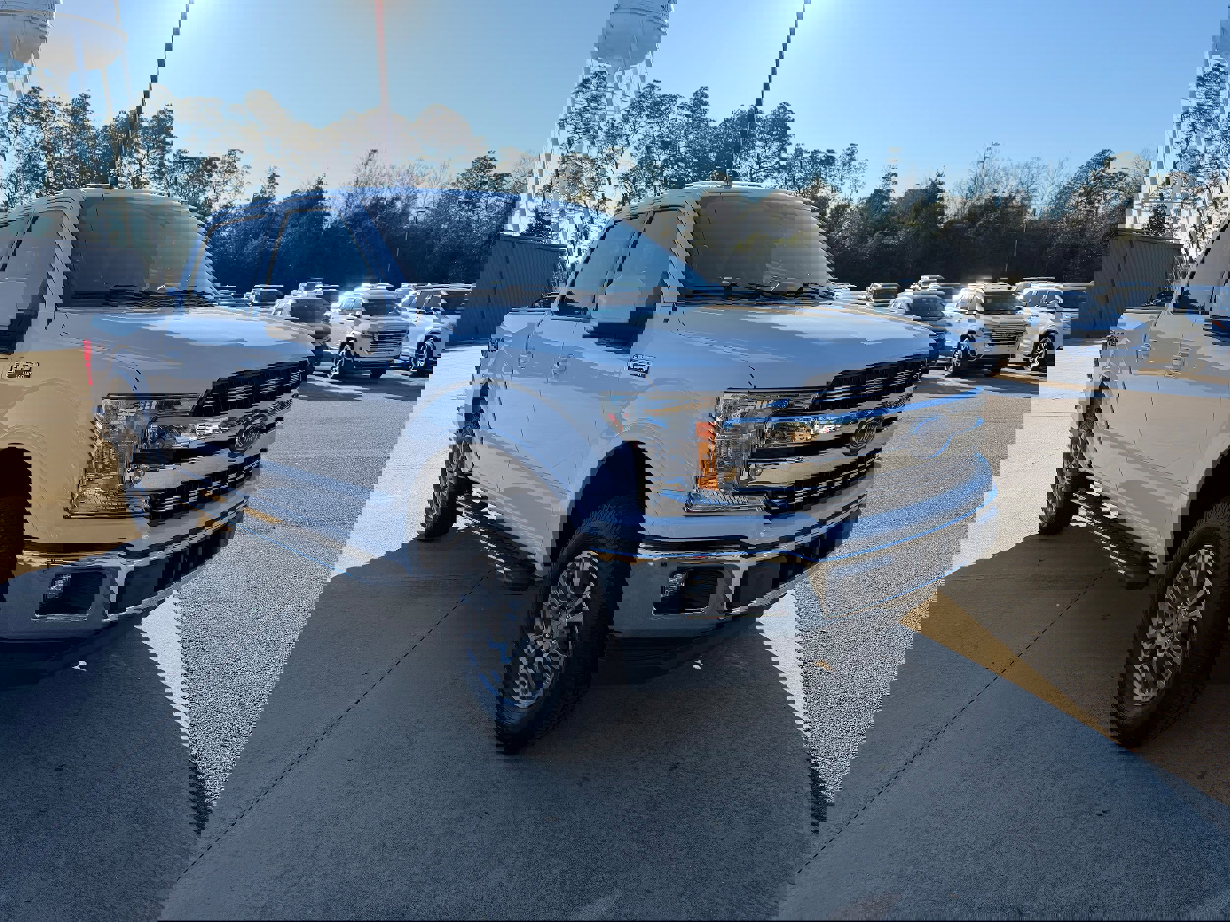 Used 2020 Ford F150 Lariat image 3