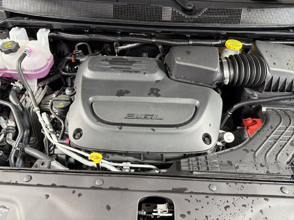 Used 2026 Chrysler Pacifica Pinnacle FWD image 29