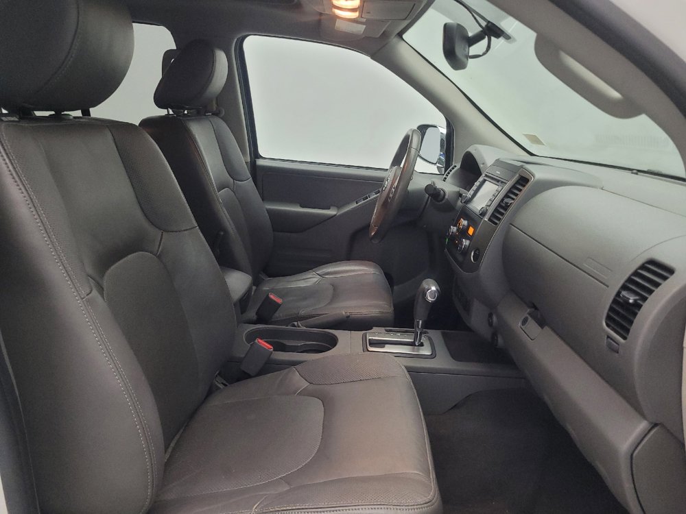 Used 2019 Nissan Frontier SL RWD image 21