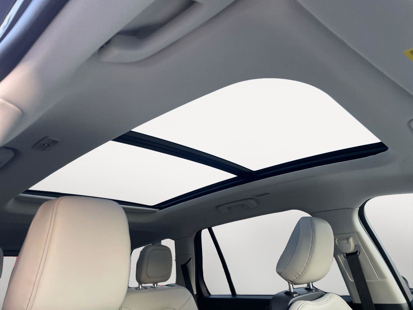 New 2026 Lincoln Aviator AWD image 15