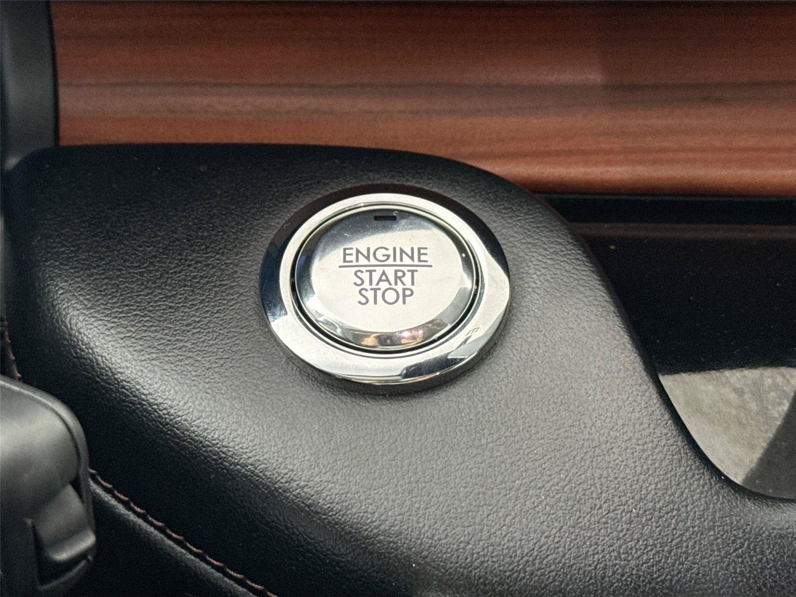 Used 2022 Lincoln Aviator Reserve AWD/4WD image 25