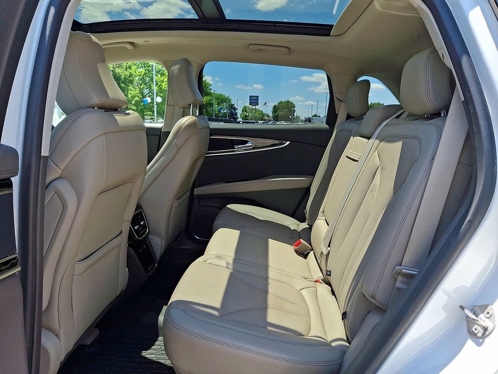 Used 2022 Lincoln Nautilus Reserve AWD/4WD image 10