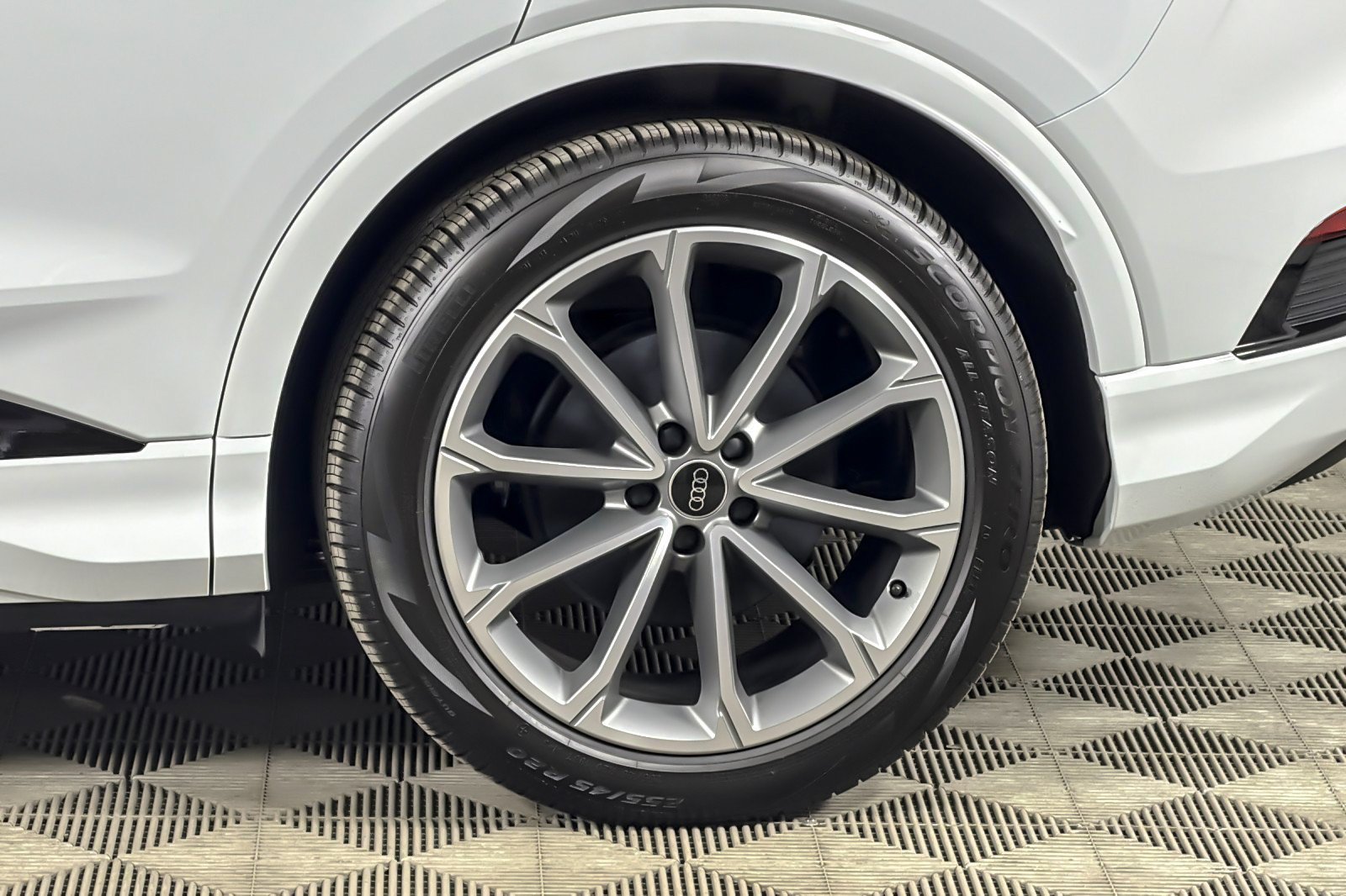 New 2026 Audi Q4 e-tron Premium AWD/4WD image 25
