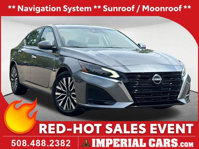 Used 2024 Nissan Altima 2.5 SV w/ SV Premium Package