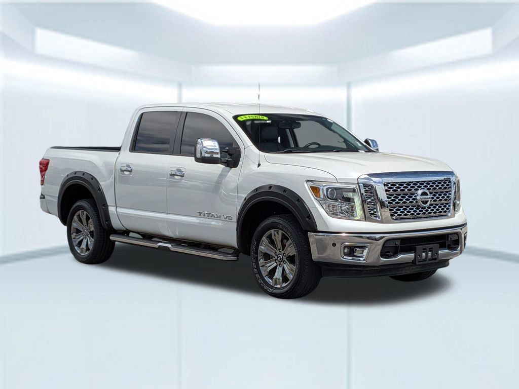 Used 2018 Nissan Titan SL w/ Chrome Package image 8