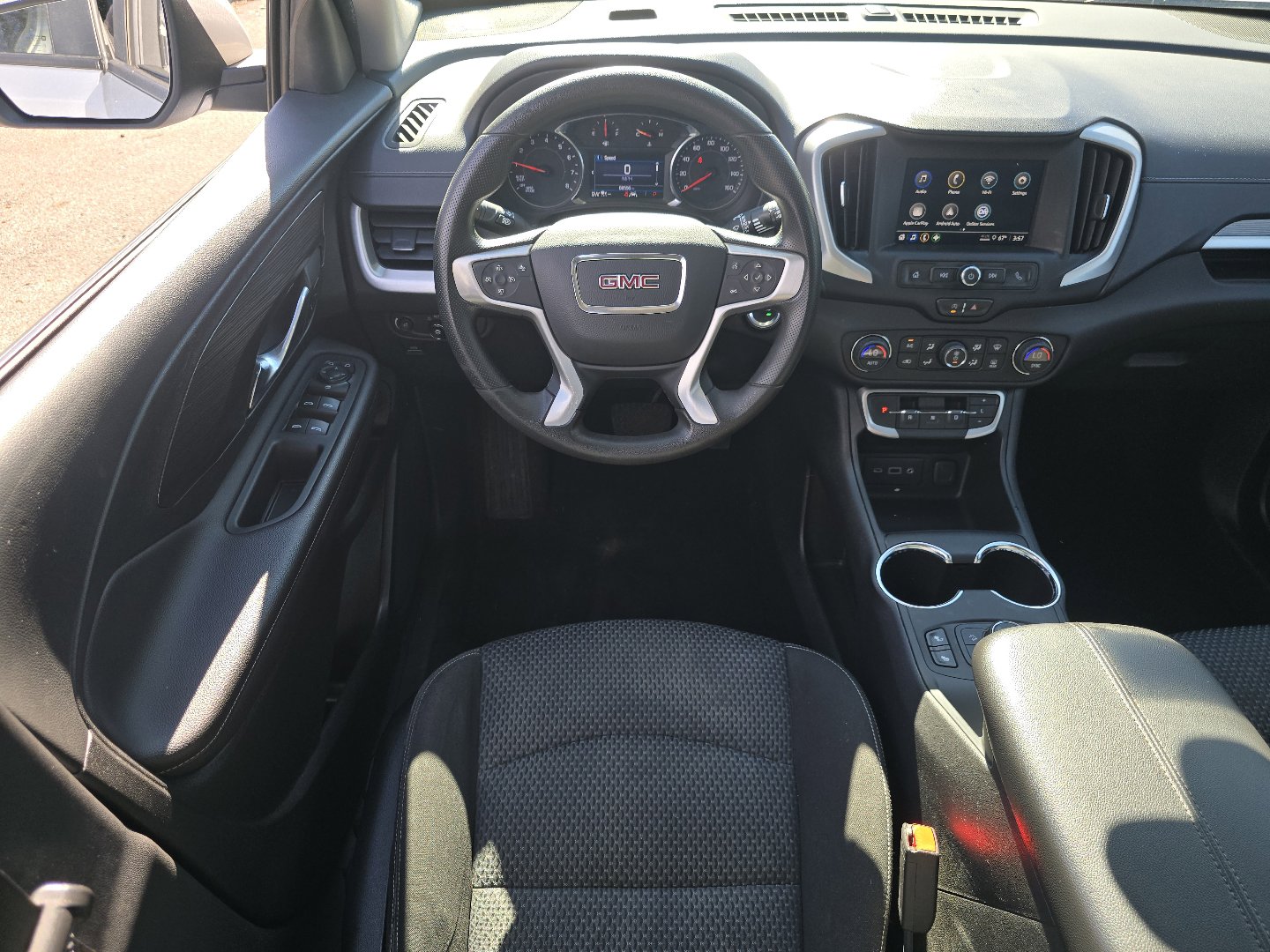 Used 2022 GMC Terrain SLE w/ Driver Convenience Package image 25