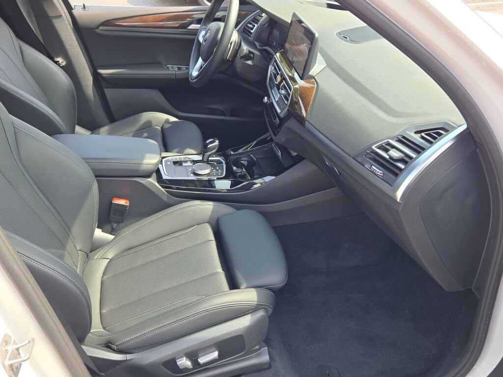 Used 2023 BMW X3 xDrive30i w/ Premium Package AWD/4WD image 6