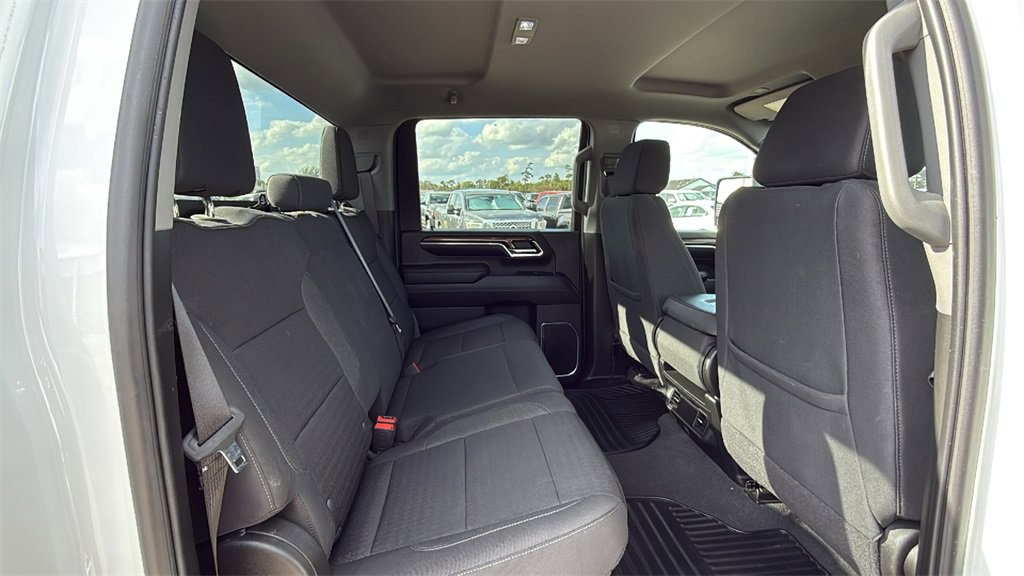 Used 2024 Chevrolet Silverado 2500 LT image 28