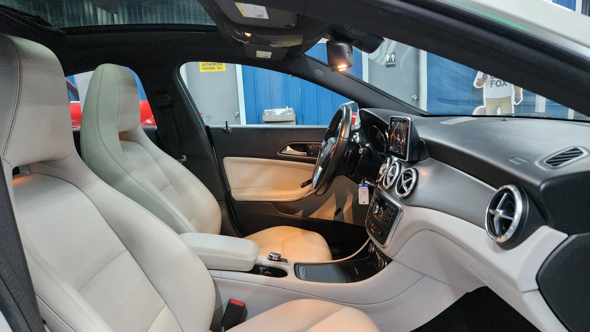 Used 2014 Mercedes-Benz CLA 250 4MATIC image 13