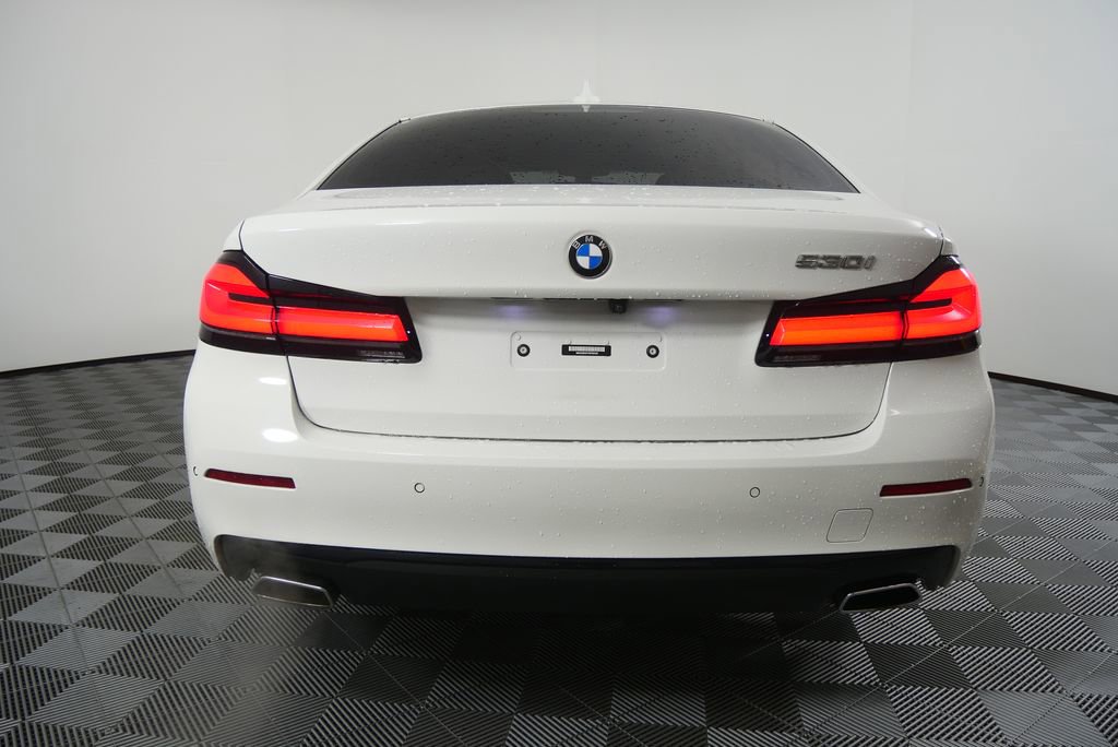 Certified 2023 BMW 530i w/ Convenience Package image 4