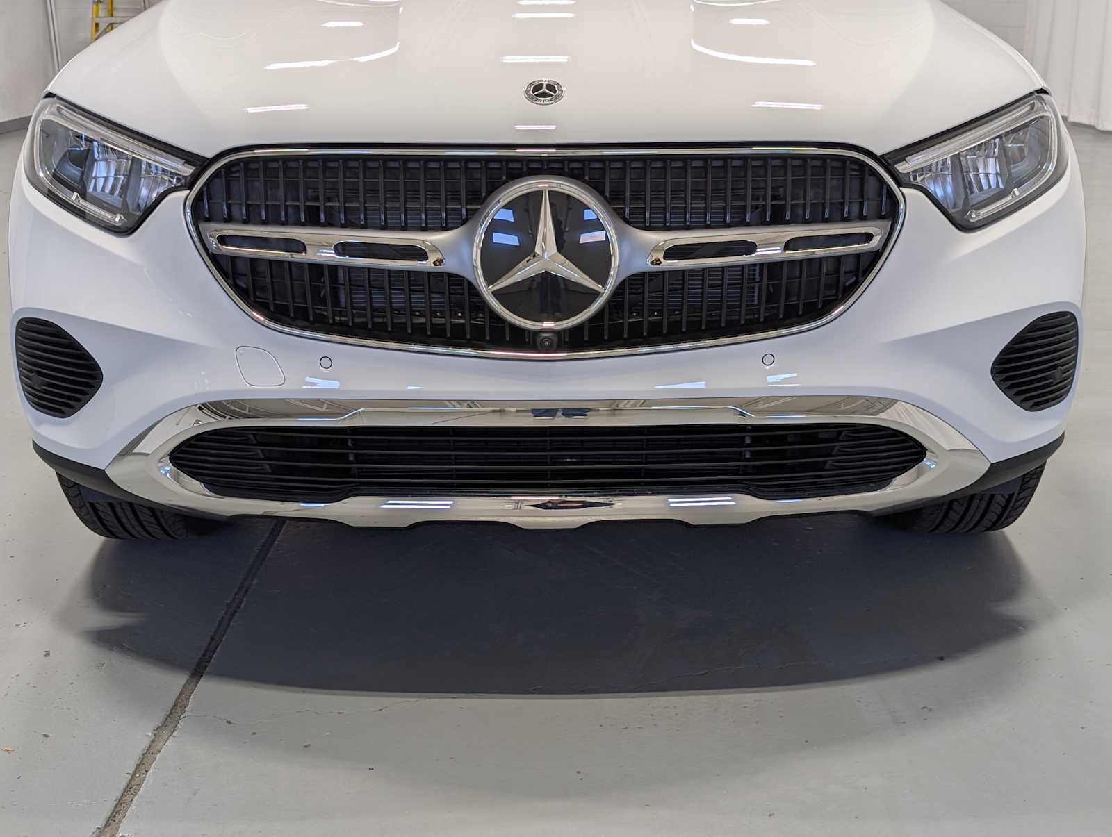 New 2026 Mercedes-Benz GLC 300 4MATIC image 2