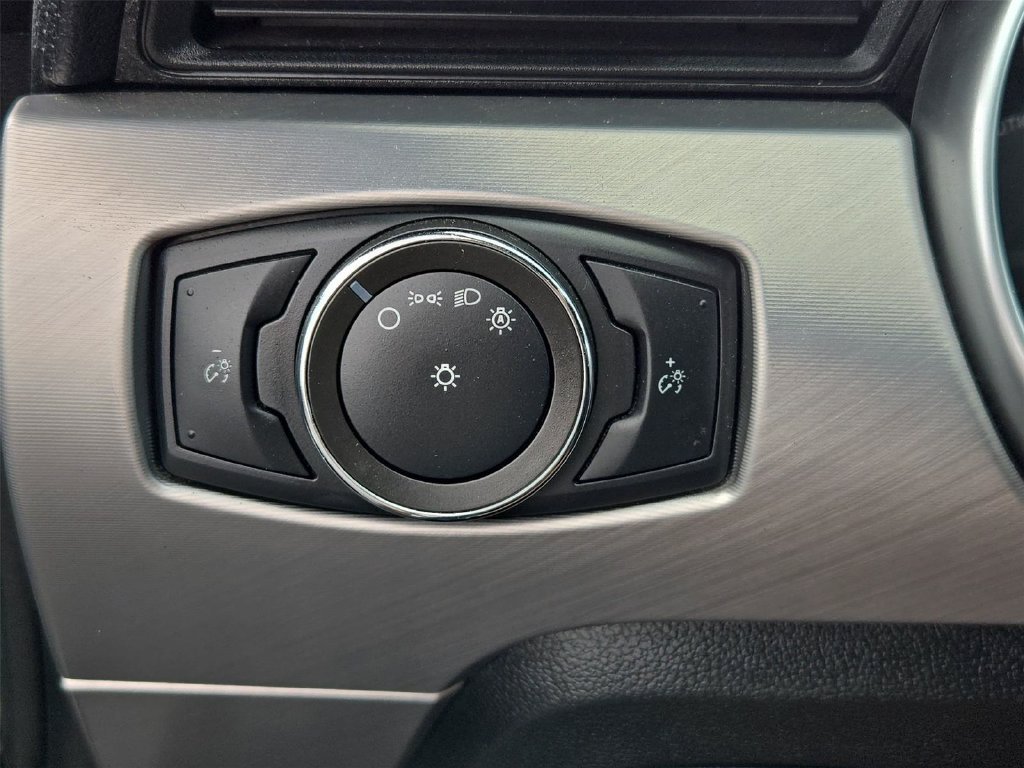 Used 2022 Ford Mustang Premium RWD image 10