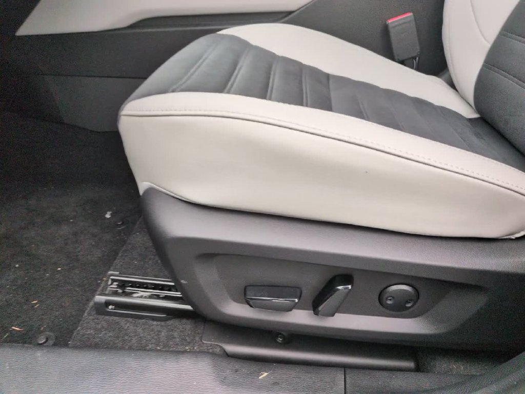 New 2026 Mitsubishi Outlander SE AWD/4WD image 18