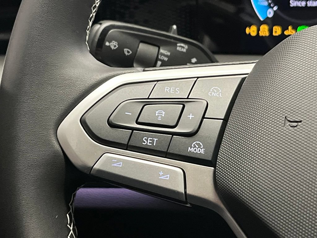 New 2026 Volkswagen Tiguan SE AWD/4WD image 26