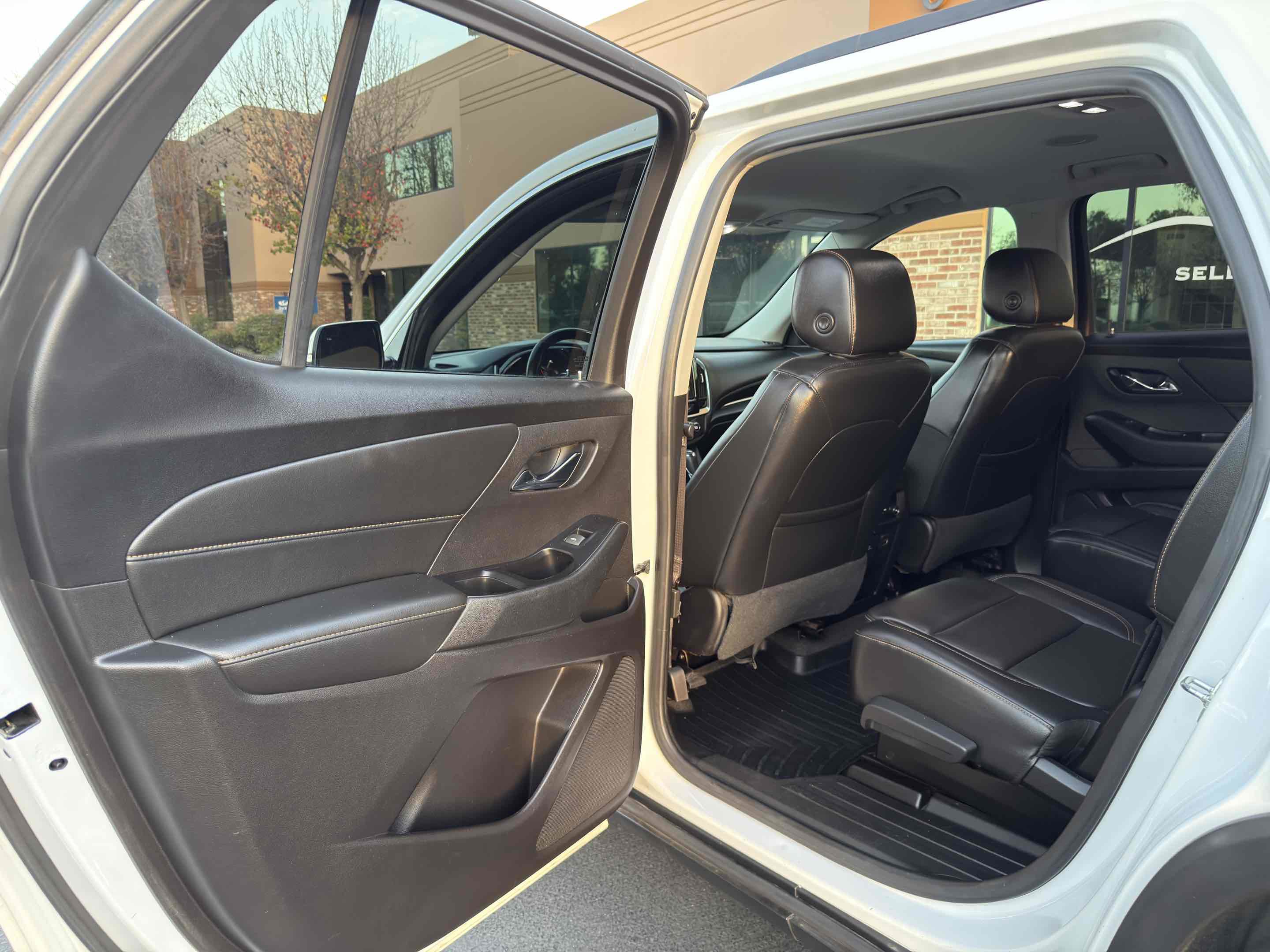 Used 2019 Chevrolet Traverse LT w/ LT Premium Package image 70