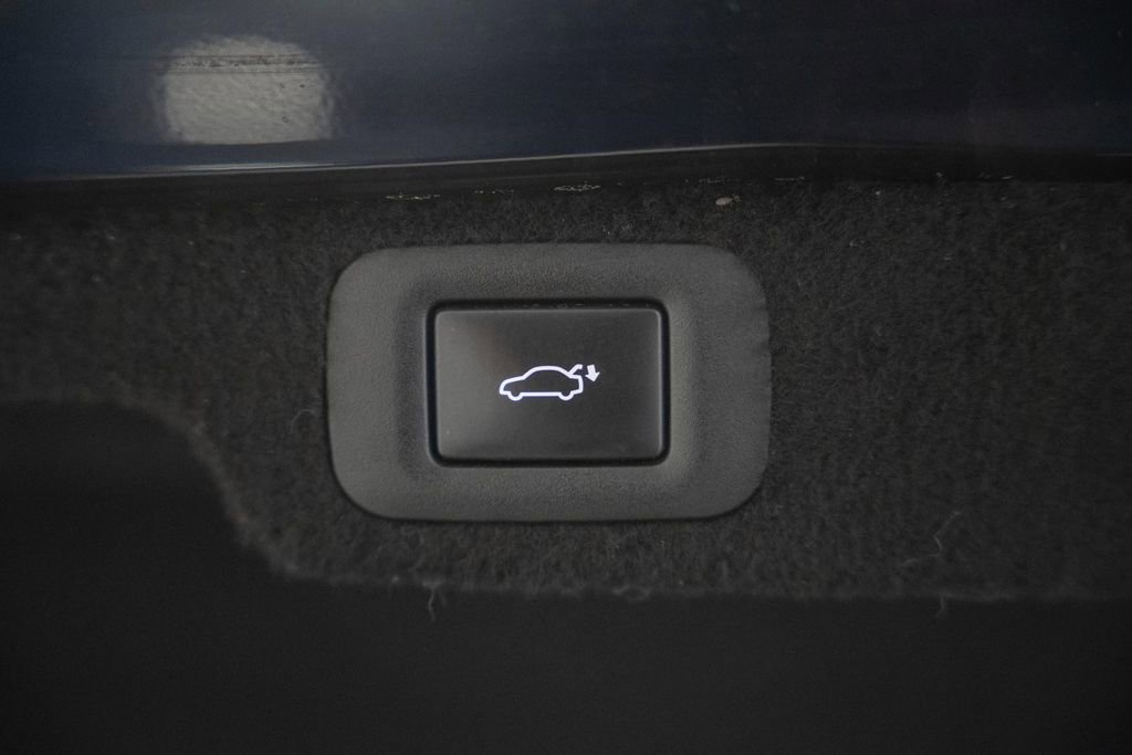 Used 2019 Lexus LS 500h w/ Luxury Package image 9