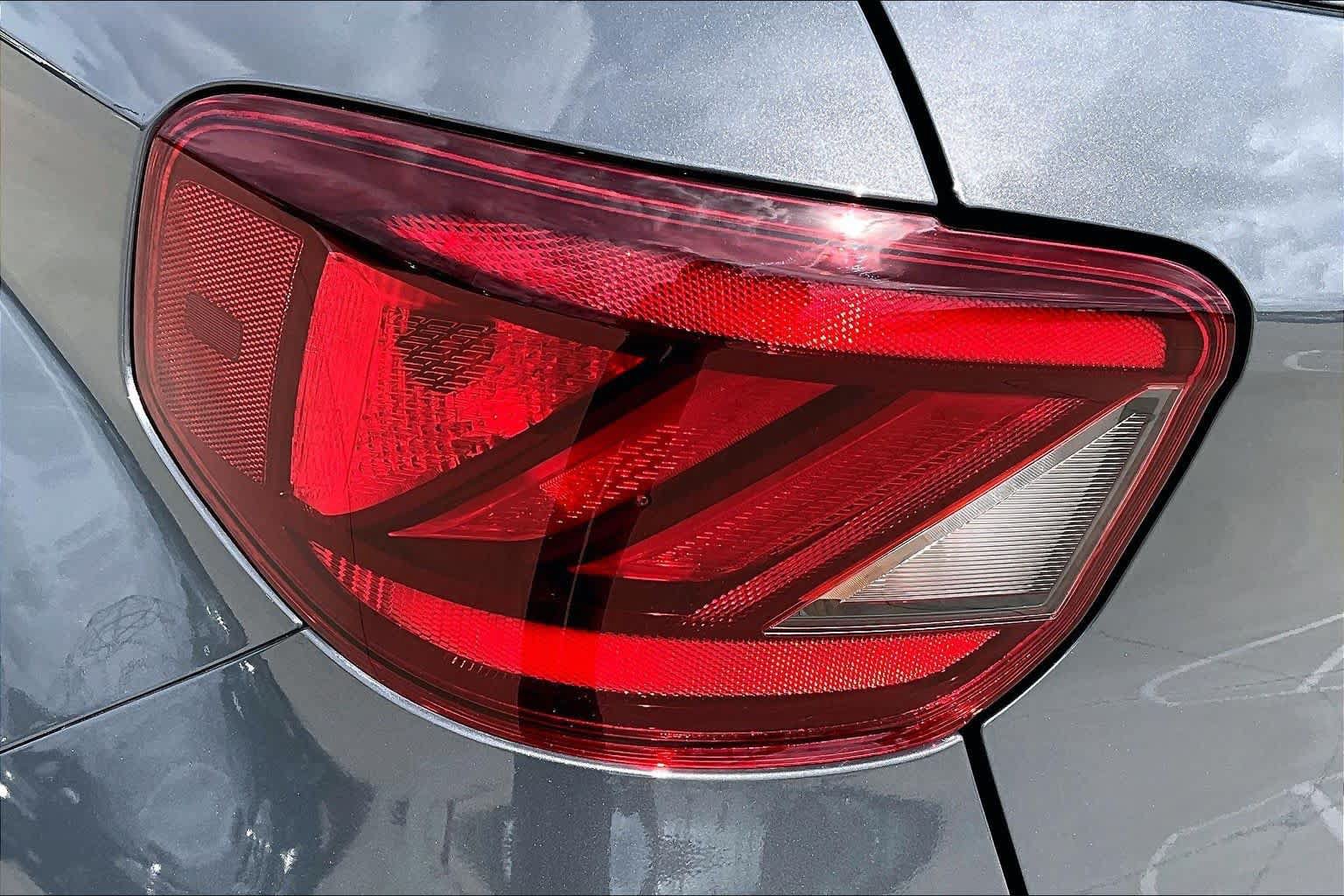 Used 2026 Hyundai Venue SEL FWD image 29