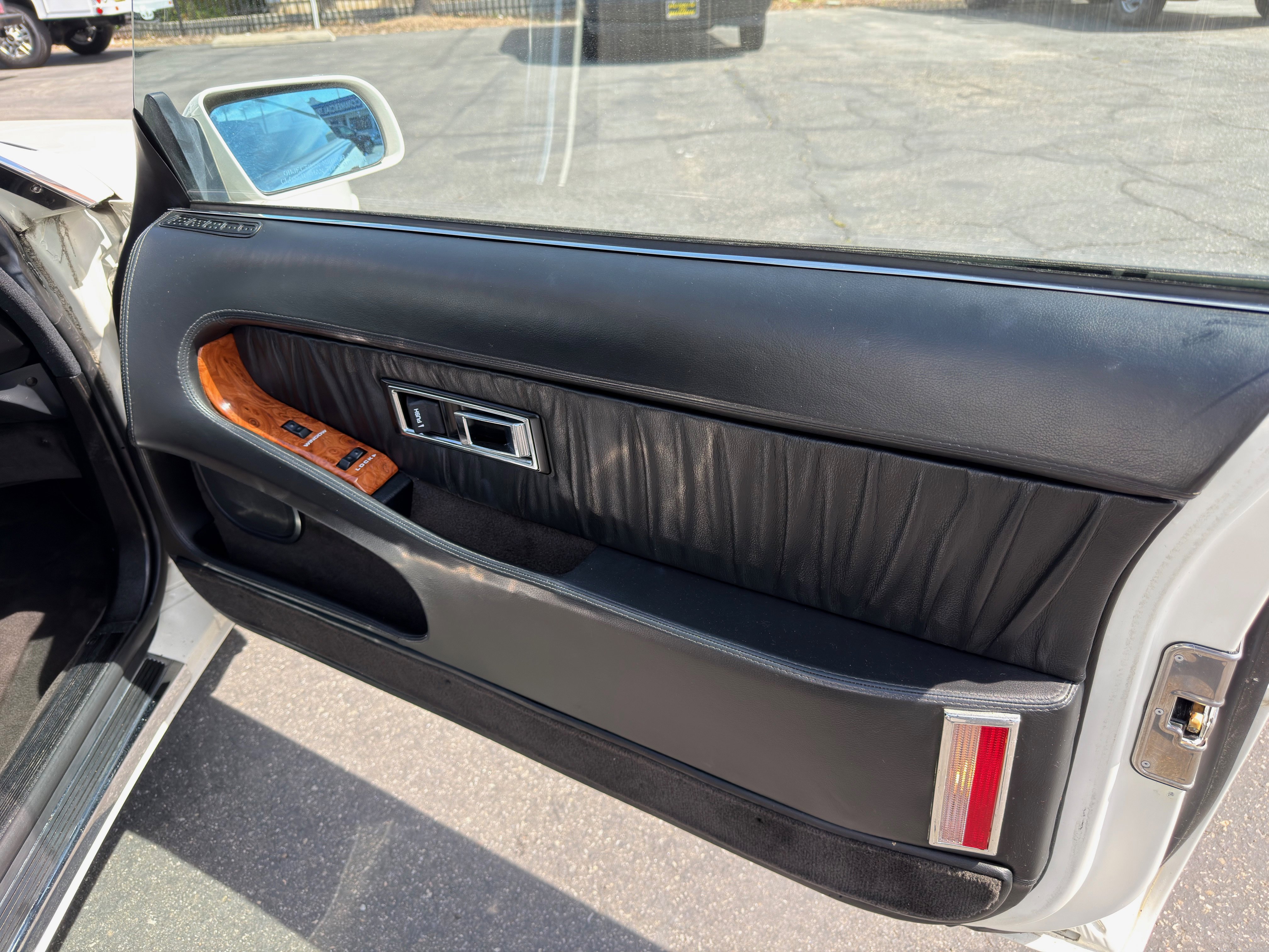 Used 1991 Chrysler TC by Maserati image 11