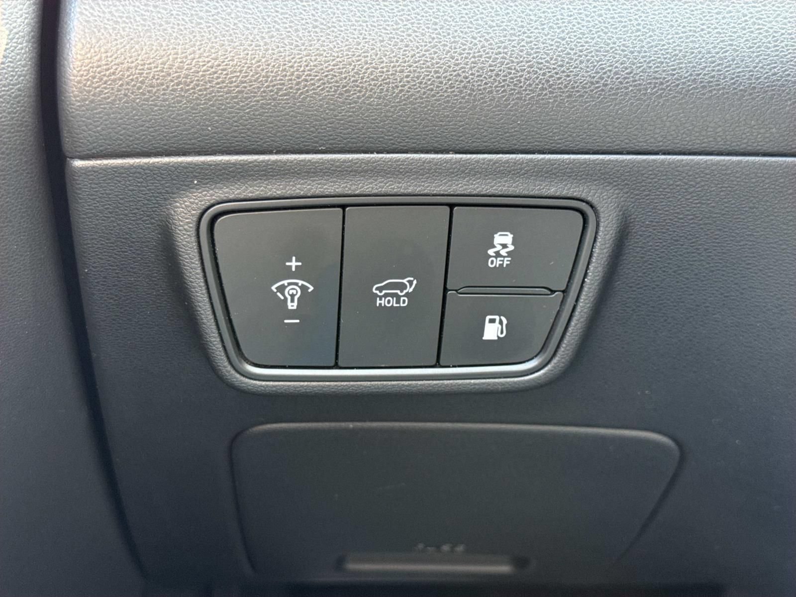 Used 2024 Hyundai Tucson Limited AWD/4WD image 19