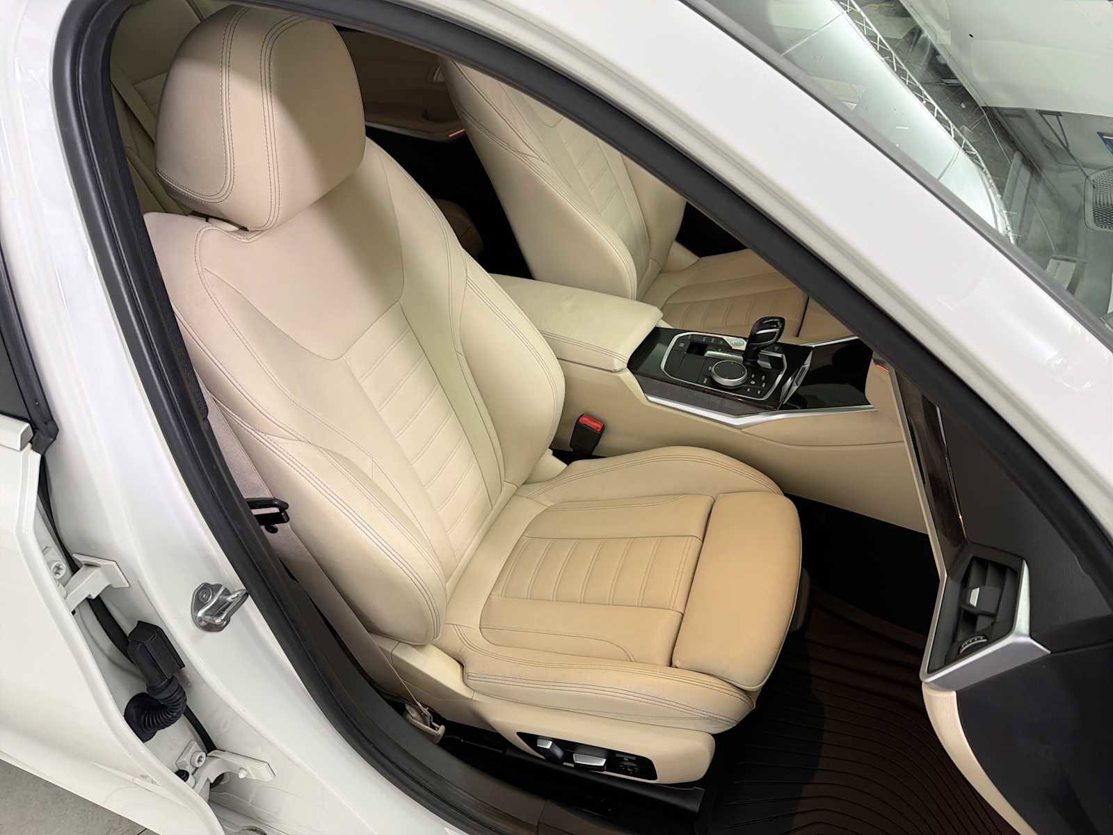 Used 2019 BMW 330i Sedan w/ Convenience Package RWD image 26