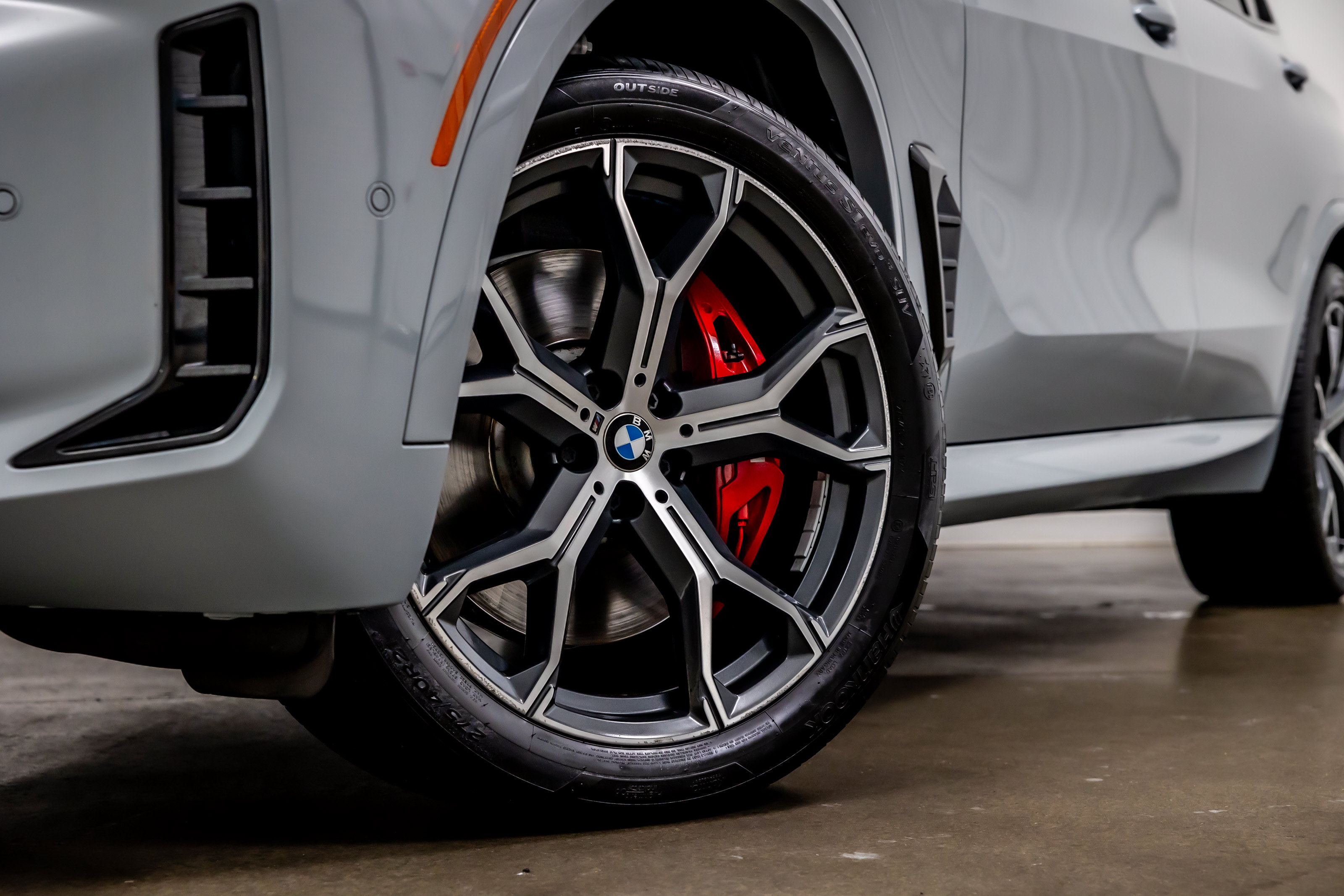 Used 2024 BMW X5 M60i AWD/4WD image 21