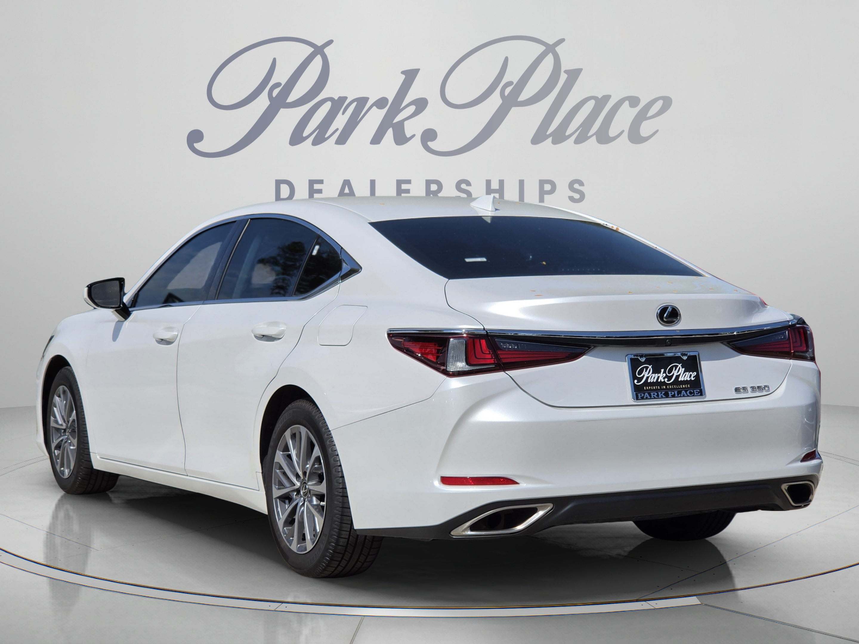 Certified 2023 Lexus ES 350 w/ Accessory Package (Z2) FWD image 3