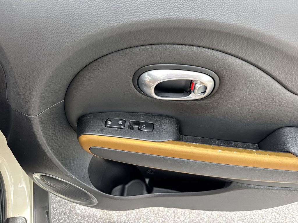 Used 2015 Kia Soul ! w/ Sun & Sound Package image 43