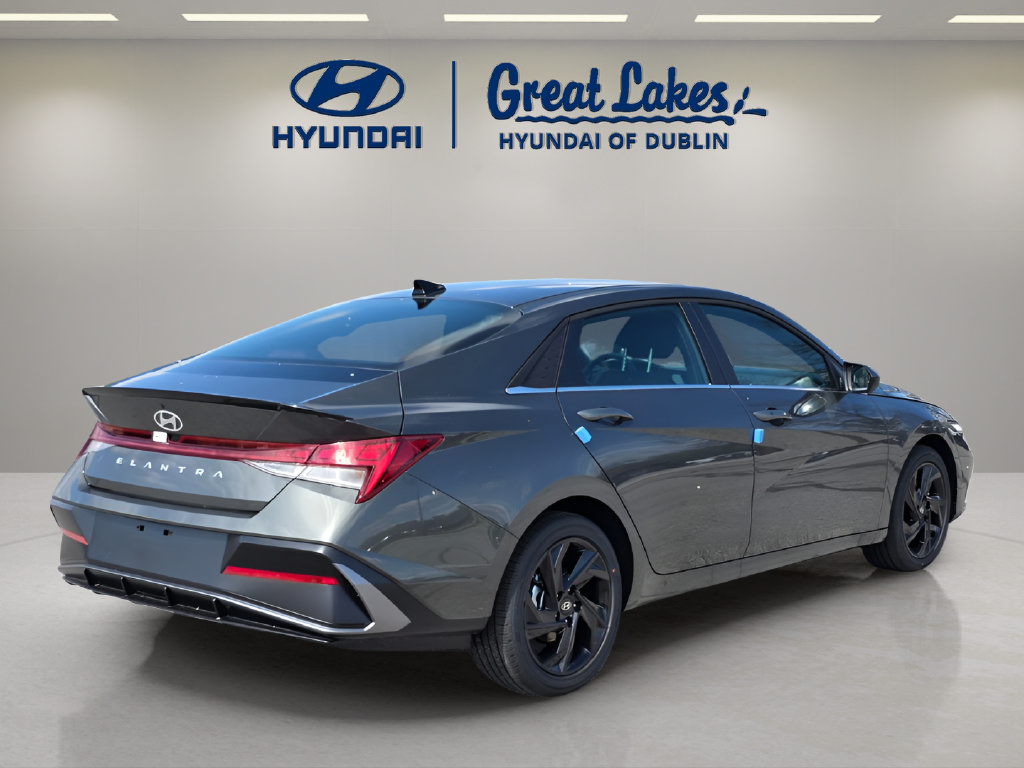 New 2026 Hyundai Elantra SEL Sport Premium FWD image 5