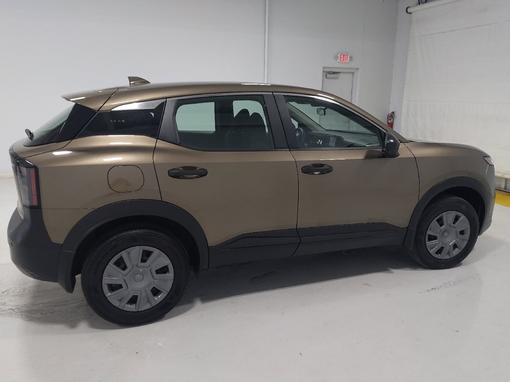 Used 2025 Nissan Kicks S FWD image 10