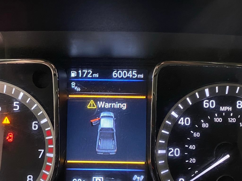 Used 2019 Nissan Titan SV w/ SV Convenience Package AWD/4WD image 22
