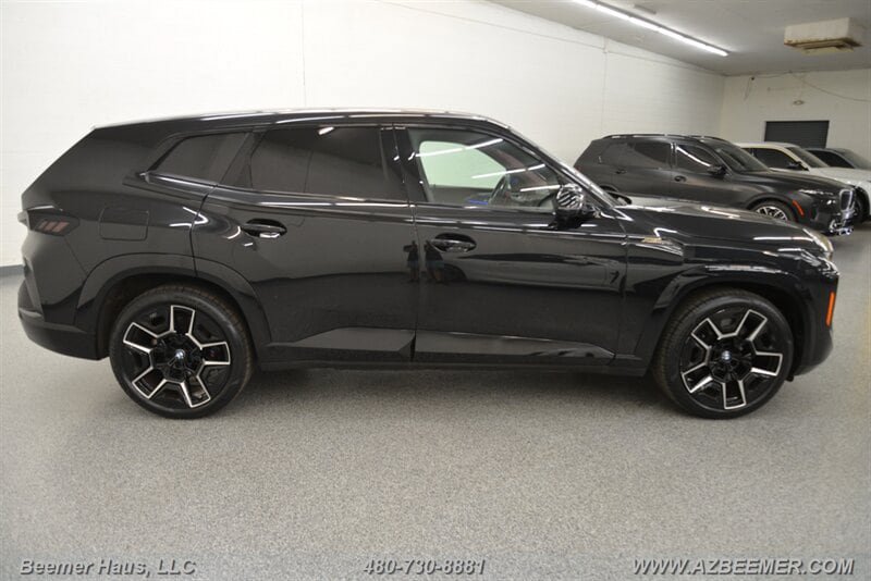 Used 2023 BMW XM w/ M Driver's Package AWD/4WD image 11