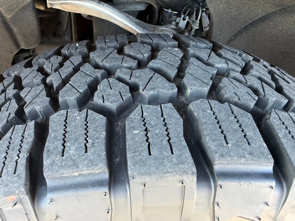 Used 2020 Chevrolet Silverado 1500 LT w/ Trailering Package image 26