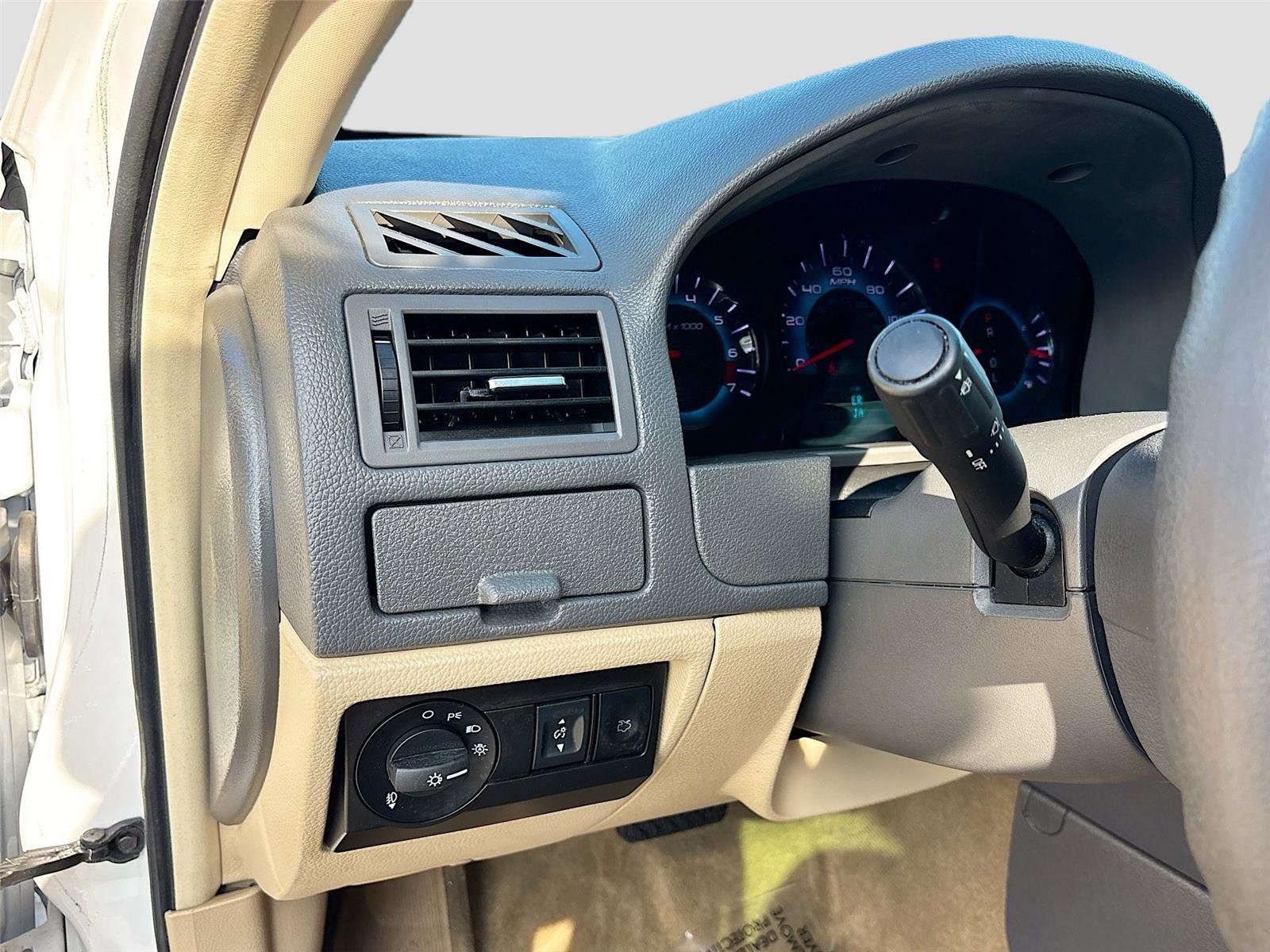 Used 2012 Ford Fusion SE image 11