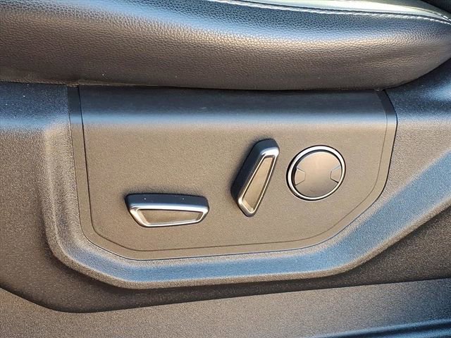 Used 2017 Ford F150 Raptor w/ Equipment Group 802A Luxury image 9