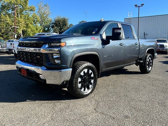 Used 2020 Chevrolet Silverado 2500 LT w/ All Star Edition AWD/4WD image 2