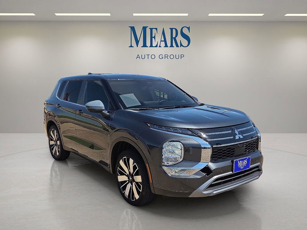 Used 2025 Mitsubishi Outlander SE image 7