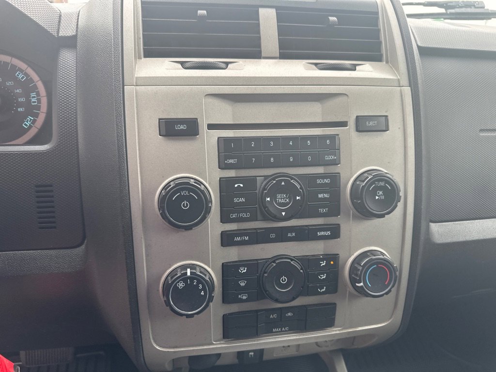 Used 2010 Ford Escape XLT FWD image 20