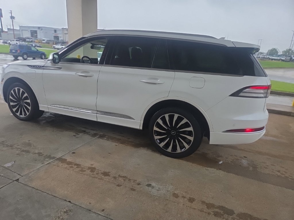 Used 2020 Lincoln Aviator Black Label Grand Touring w/ Class IV Trailer Tow Package AWD/4WD image 10