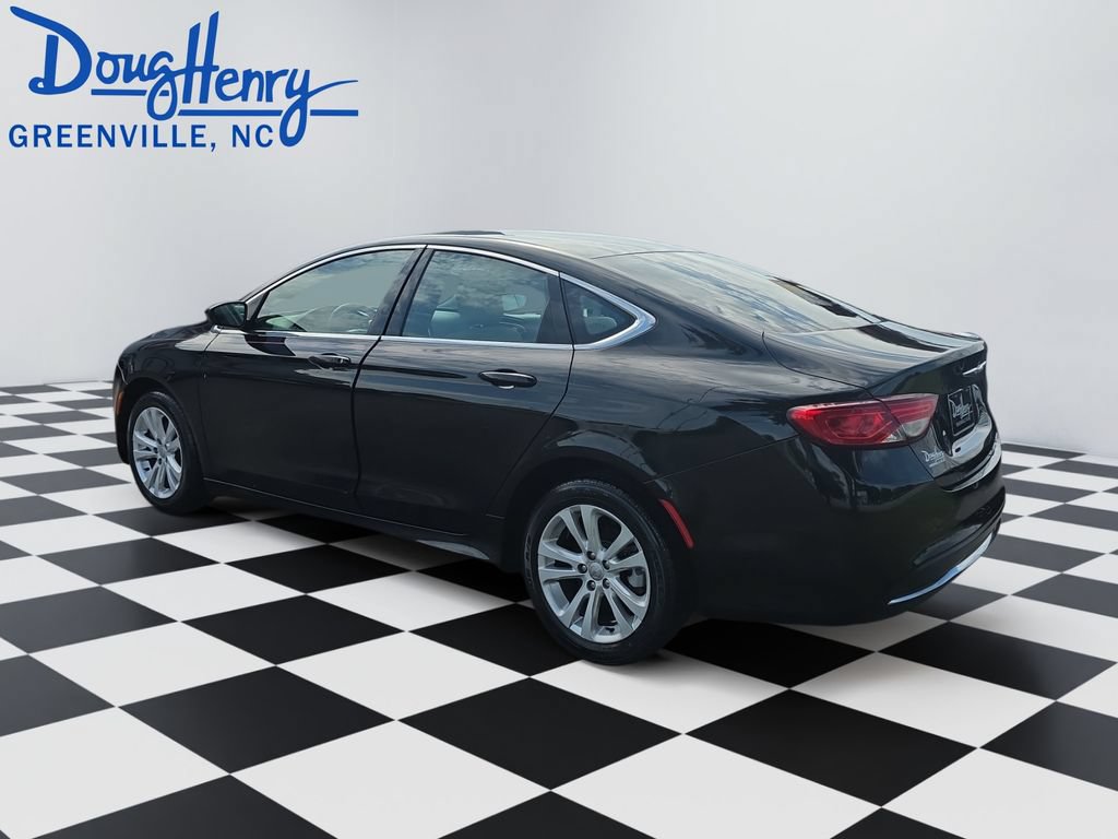 Used 2016 Chrysler 200 Limited FWD image 3