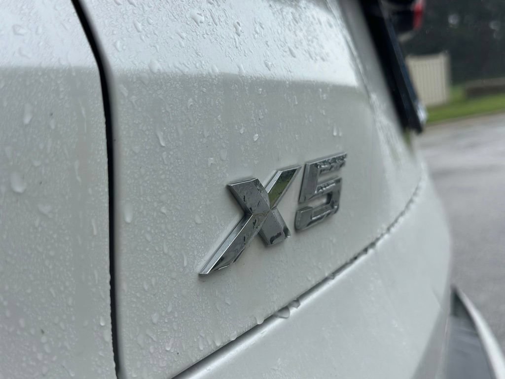 Used 2019 BMW X5 xDrive40i w/ Convenience Package AWD/4WD image 14