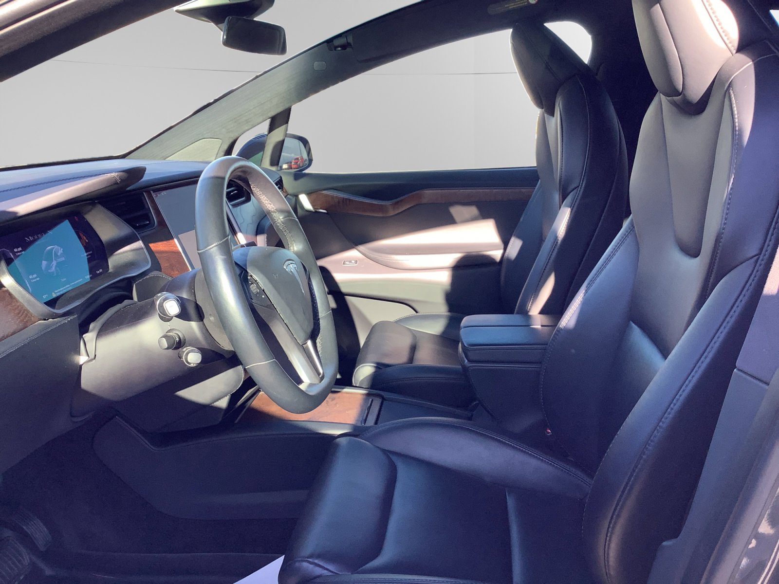 Used 2020 Tesla Model X Long Range image 9