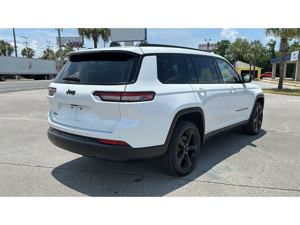 Used 2023 Jeep Grand Cherokee L Laredo AWD/4WD image 6