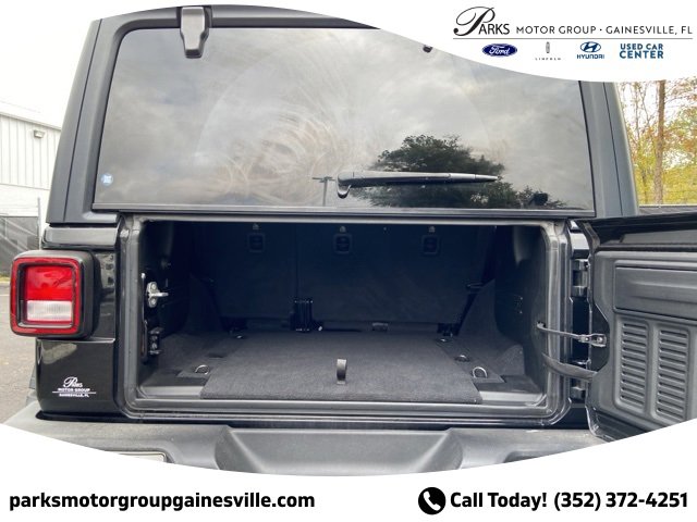 Used 2021 Jeep Wrangler Unlimited Islander image 13