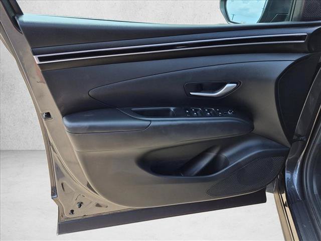 Used 2023 Hyundai Tucson SEL FWD image 11